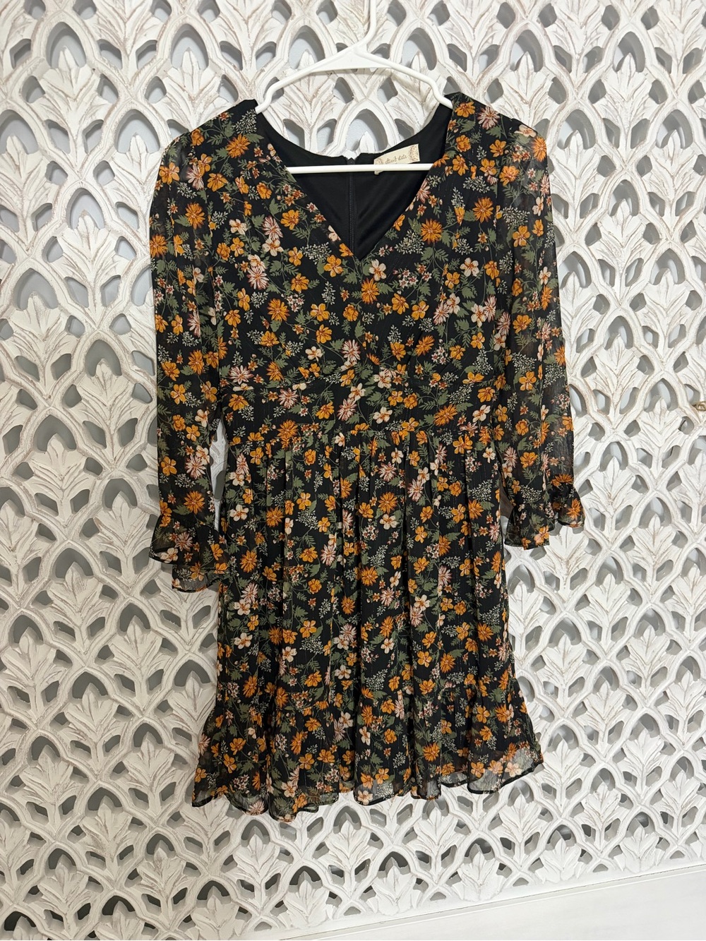 Altar’d State Dress Floral Fall Black Ruffle Hem Woman’s S
